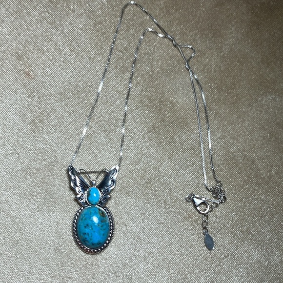 Turquoise & sliver butterfly necklace with stones - Picture 4 of 5
